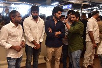 Celebs Pay Last Respects to Superstar Krishna Photos